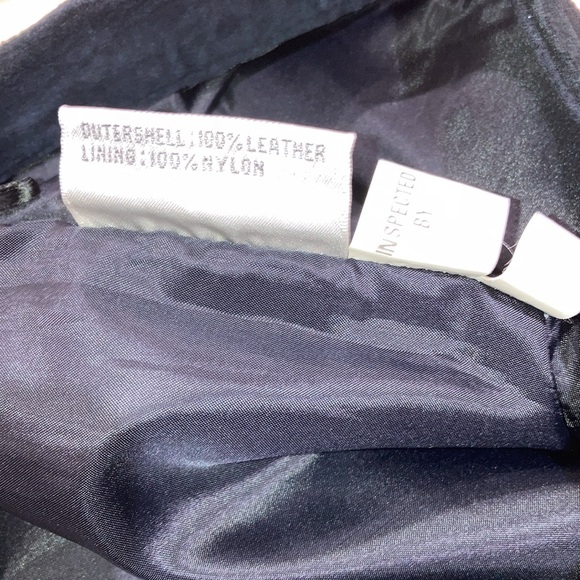 Women’s Vintage Global Identity leather (suede) black miniskirt.  GIII series. - Picture 5 of 5